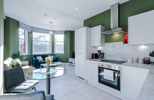 Offerton Apartment | Hilltop Serviced Apartments - Stockport