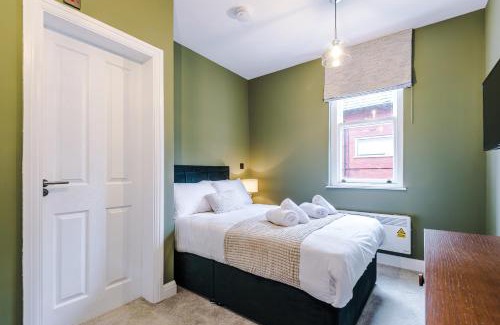Offerton Apartment | Hilltop Serviced Apartments - Stockport