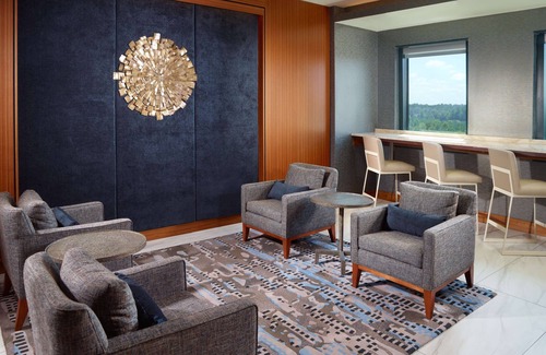 Peachtree Corners Hotel | Hilton Atlanta Northeast