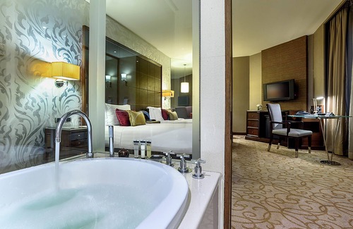 Khlong Toei Nuea Hotel | Hilton Bangkok Grande Asoke