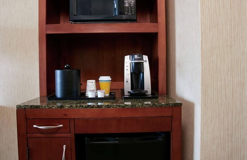 The East Side Hotel | Hilton Garden Inn San Francisco Arpt North