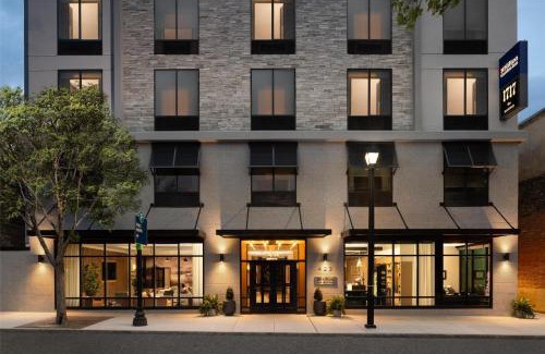 Greenville Hotel | Hilton Garden Inn Greenville University Area