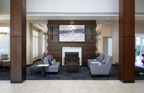 Plainview Hotel | Hilton Garden Inn Melville