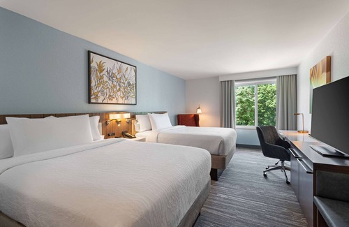 Plainview Hotel | Hilton Garden Inn Melville