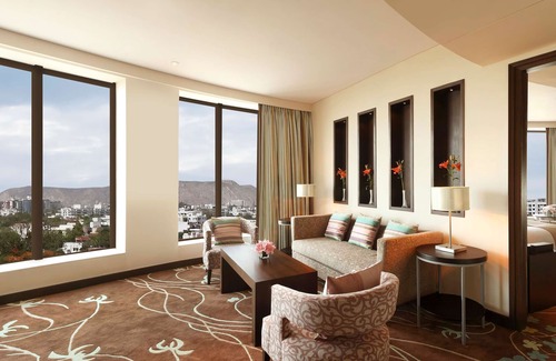 Keshav Nagar Hotel | Hilton Jaipur