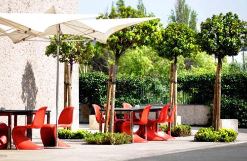 Barajas Hotel | Hilton Madrid Airport