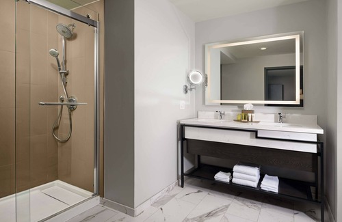 Downtown San Jose Hotel | Hilton San Jose