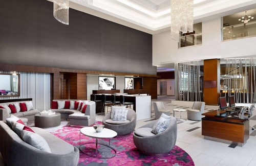 Warner Center Hotel | Hilton Woodland Hills/Los Angeles