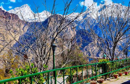 Gobind Dham Hotel | Himalayan High, Auli, By Himalayan Eco Lodges