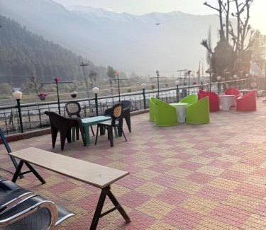 Sonamarg Hotel | Himalyan Resorts