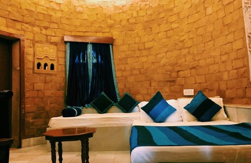 Jaisalmer Hotel | Himmatgarh Palace