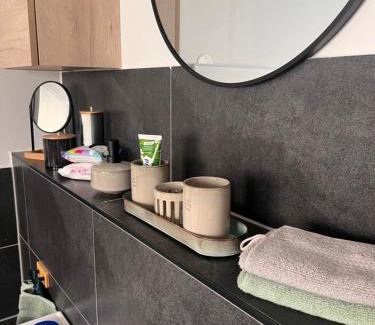 Reichenbrand Apartment | Hinterhaus am Stadtrand Chemnitz