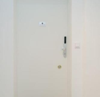 Wieden Apartment | Hip APT perfect for 4 or 6, great district, metro