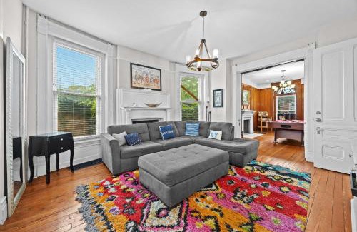 Old Louisville House | Historic 3-BR Downtown Bourbon Getaway