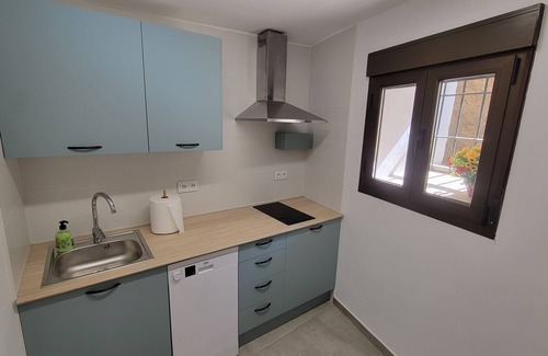 Haro Apartment | Historic apartment in the center of Haro with office.