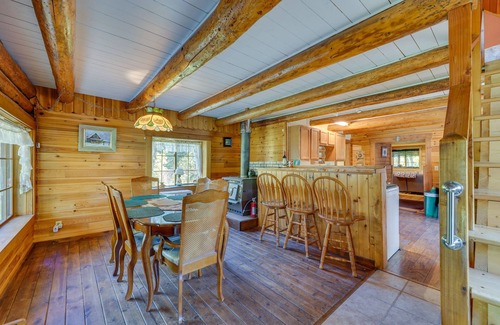 Hope Apartment | Historic Century-Old Cabin in Downtown Hope