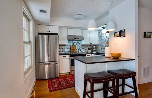 Leesburg House | Historic Downtown Leesburg Townhome