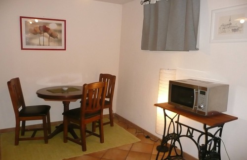 Loebtau Apartment | Historic farm a few minutes from the center