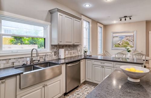 St. Augustine House | Historic Home, Perfect for Special Occasions, 3 Master Suites, Steps to Sites, $300 in Free Tickets!