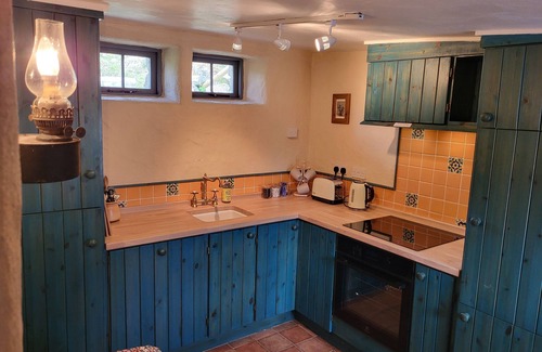 Spiddal House | Historical Thatched Cottage @ Multi-Award-Winning Cnoc Suain