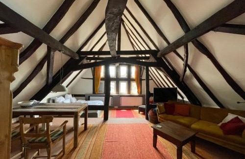 Lich Apartment | Historische Ferienwohnung mit Kamin in Lich