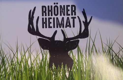 Schenklengsfeld House | Historischer Hof, einladend für Mensch und Tier.