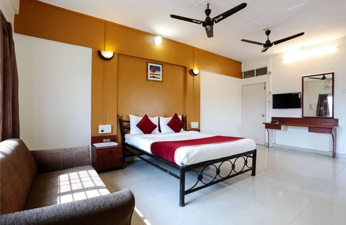 Katraj Hotel | HMR Royal Inn