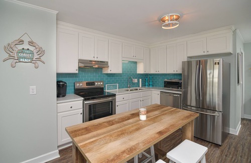 Holden Beach House | Hobbs Realty - Oceanfront w/Two Living Rooms, Kitchens, Interconnecting Doors