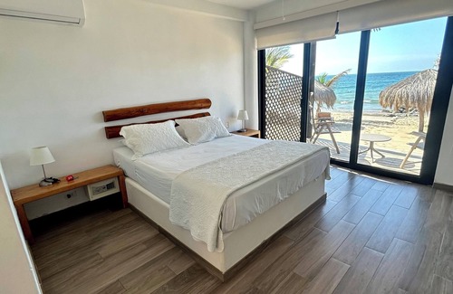 Punta Sal Hotel | Hoja de Palma Bungalows