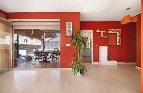 El Puerto de Santa Maria House | Holiday Home 'Goleta' with Private Pool, Wi-Fi and Air Conditioning