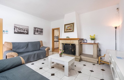 Cenes de la Vega House | Holiday Home 'Casa Rural Vista Blanca' with Mountain View, Wi-Fi and Air Conditioning