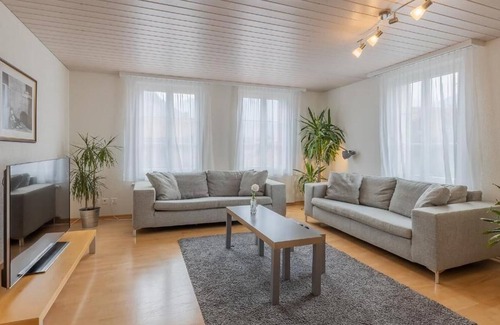 Matten bei Interlaken Apartment | Holiday apartment Matten b. Interlaken for 2 - 4 persons with 4 bedrooms - Holiday apartment in a fa