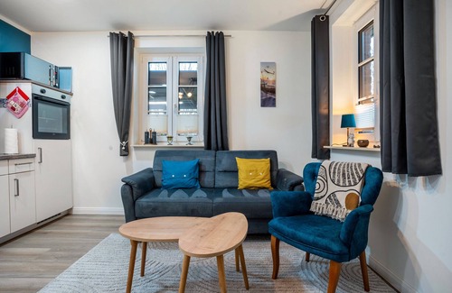 Warrenzin Apartment | Holiday Apartment 'Wolkow' with Shared Garden