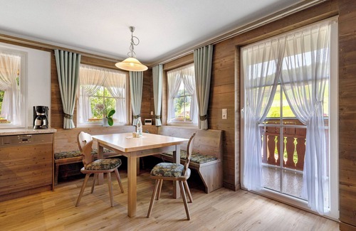 Brettental Apartment | Holiday apartment 1 "Talblick", 65sqm, 2 bedrooms, max. 5 people