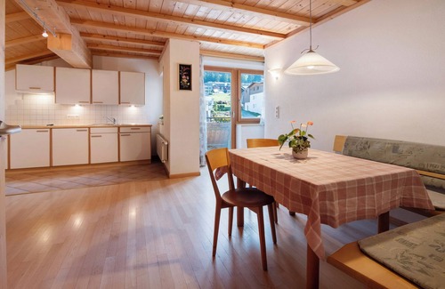 Resia Apartment | Holiday Apartment 'Appartements Egart 3' with Lake View, Balcony and Wi-Fi