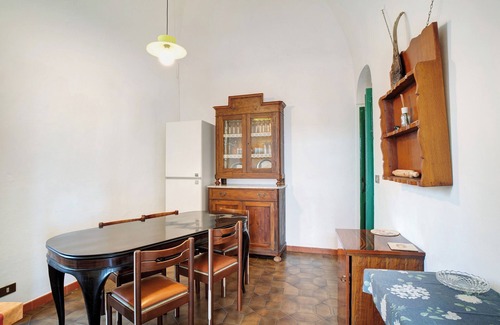 Bande di La-Rollo Apartment | Holiday Apartment "Borgo Di Rollo Con Vista Panoramica" with Sea View, Private Terrace & Wi-Fi