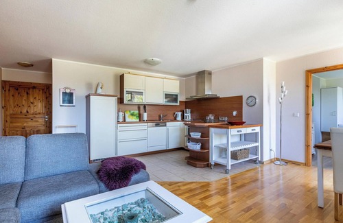 Cecilienkoog Apartment | Holiday Apartment "Denkerhof Deichblick" with Balcony, Shared Garden & Wi-Fi