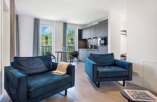 Altenbeken Apartment | Holiday Apartment "Egge Resort 7b" with Balcony, Whirlpool and Sauna