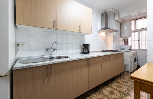 Los Tilos Apartment | Holiday Apartment "Fantástico Apartamento Vacaciones" with A/C & Wi-Fi