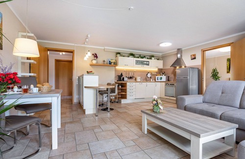 Delliehausen Apartment | Holiday Apartment "Fasse" with Private Terrace and Wi-Fi