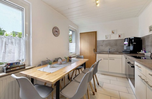 Alstaden Apartment | Holiday Apartment 'Ferienwohnung Alstaden 1' with Wi-Fi