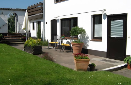 Holte-Spangen Apartment | Holiday Apartment 'Ferienwohnung Schober' with Private Terrace, Garden and Wi-Fi