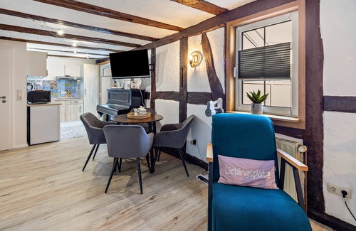 Alsfeld Apartment | Holiday Apartment 'Im Fachwerk' with Wi-Fi