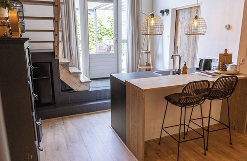 Hantum Apartment | Holiday apartment in Hantum, Friesland – rural setting with a loft vibe