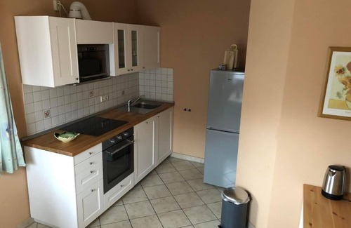 Stolpen Apartment | Holiday Apartment in Heeselicht with Mountain View