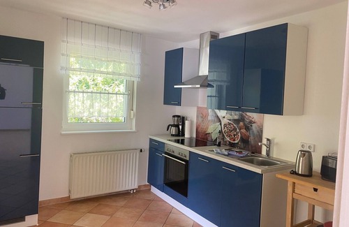 Motzen Apartment | Holiday apartment "Seewohnung" in a holiday home - directly on the lake