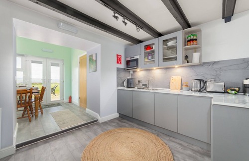 Mount Murray Apartment | Holiday apartment sleeping 2 on a farm close to Douglas