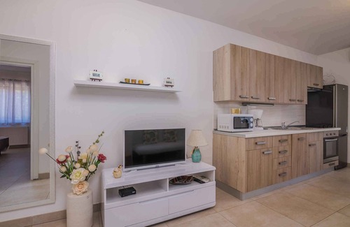 Porat Apartment | Holiday apartment with balcony