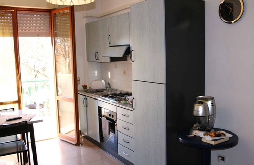 Fogliano Marina Apartment | Holiday apartment with balcony