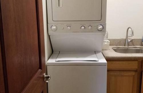 Brentwood Apartment | Holiday at Halliday